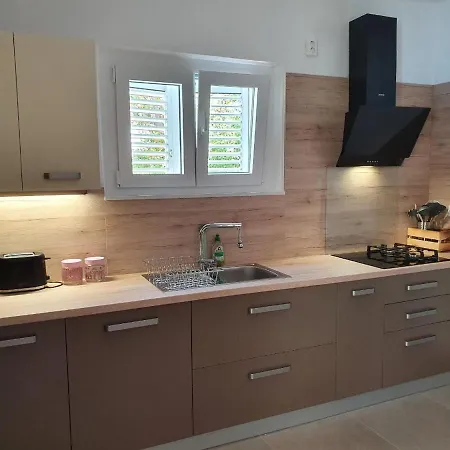 Sidus Maris, Spacious Seaside With Free Parking Martinšćica