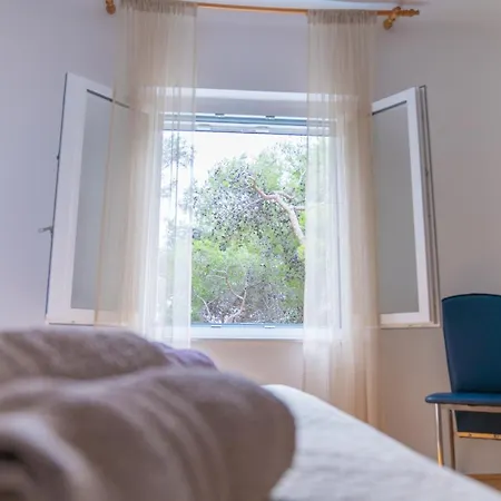 Sidus Maris, Spacious Seaside With Free Parking דירה Martinšćica
