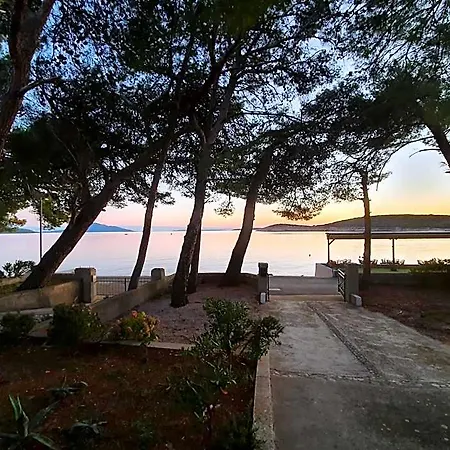 דירה Sidus Maris, Spacious Seaside With Free Parking Martinšćica