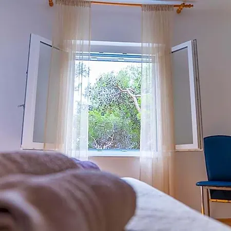 Sidus Maris, Spacious Seaside With Free Parking Martinšćica
