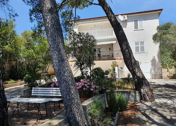Sidus Maris, Spacious Seaside With Free Parking * Мартиншчица