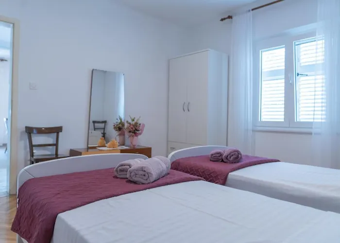 Sidus Maris, Spacious Seaside With Free Parking * Мартиншчица