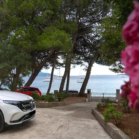 Sidus Maris, Spacious Seaside With Free Parking Apartman *