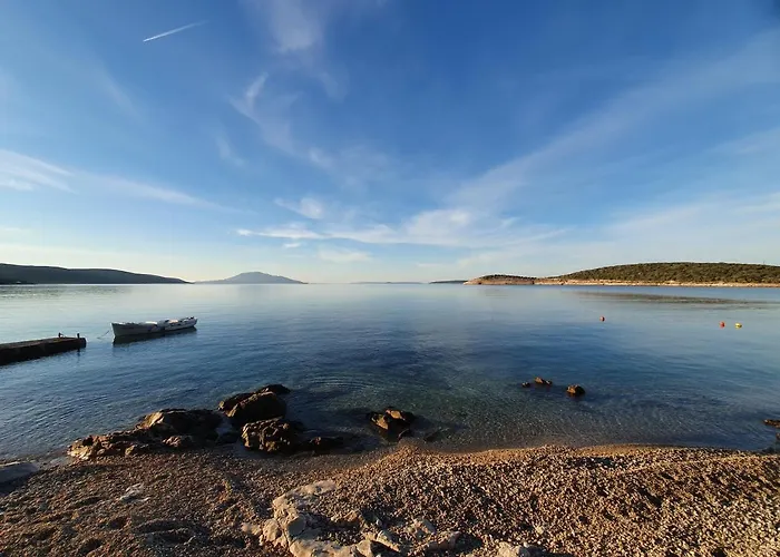 Sidus Maris, Spacious Seaside With Free Parking * Martinscica (Cres)