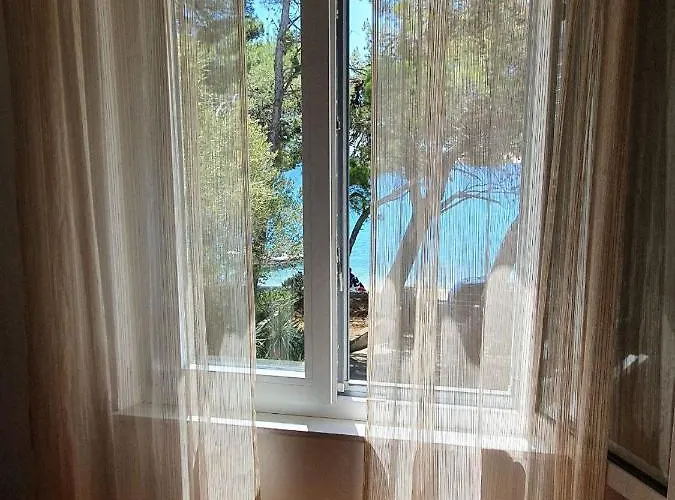 Sidus Maris, Spacious Seaside With Free Parking * Martinscica (Cres)