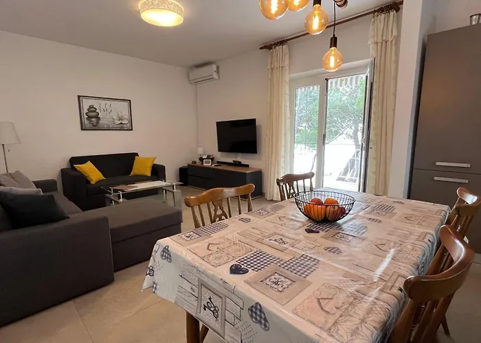 Apartman Sidus Maris, Spacious Seaside With Free Parking *